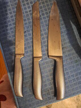 3 stainless steel knives from the Cuisinart Graphix collection knives